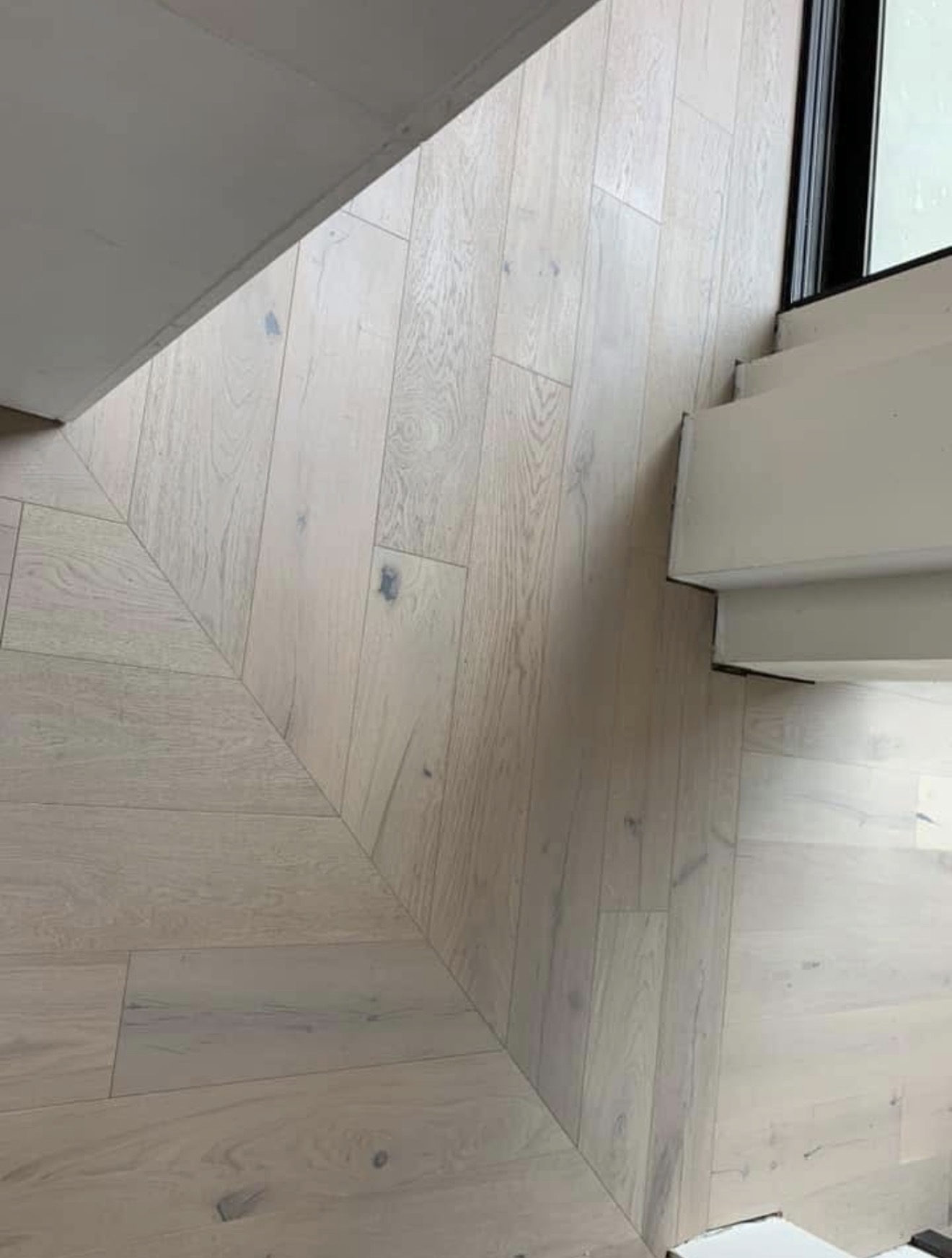 Herringbone hardwood pattern